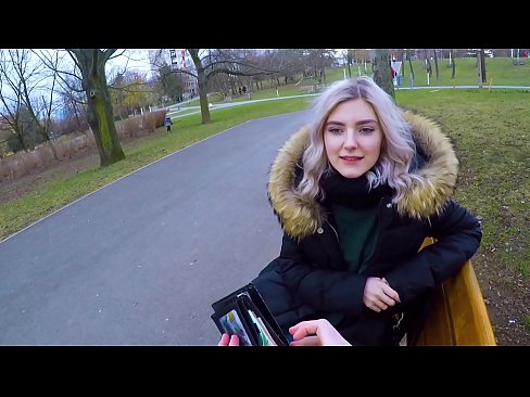 ❤️ Gleypir heitt ásamt ókunnugra fyrir peninga - blástur í garðinum eftir Evu Elfie ❌ Gæðaklám á is.xxx-wow-net.ru ﹏